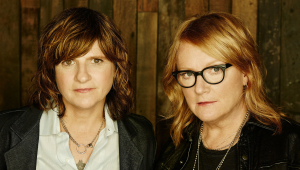 Image of Indigo Girls with Linda Perry